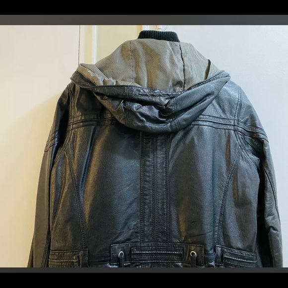 Danier long Leather Jacket with quilted lining - Picture 5 of 9